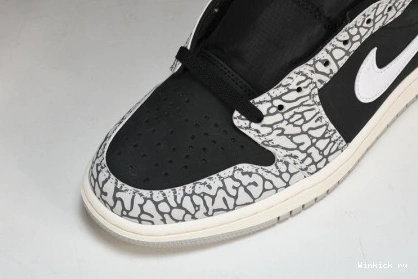 1 Jordan Retro Black Low OG Cement 1031